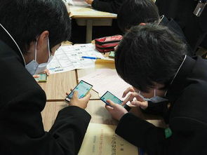 中学生应该配智能手机吗 学生玩手机的危害 狂想曲